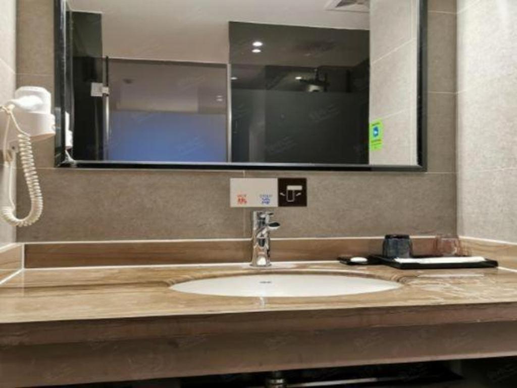 T Social Hotel Guangzhou Railway Station Branch Kültér fotó